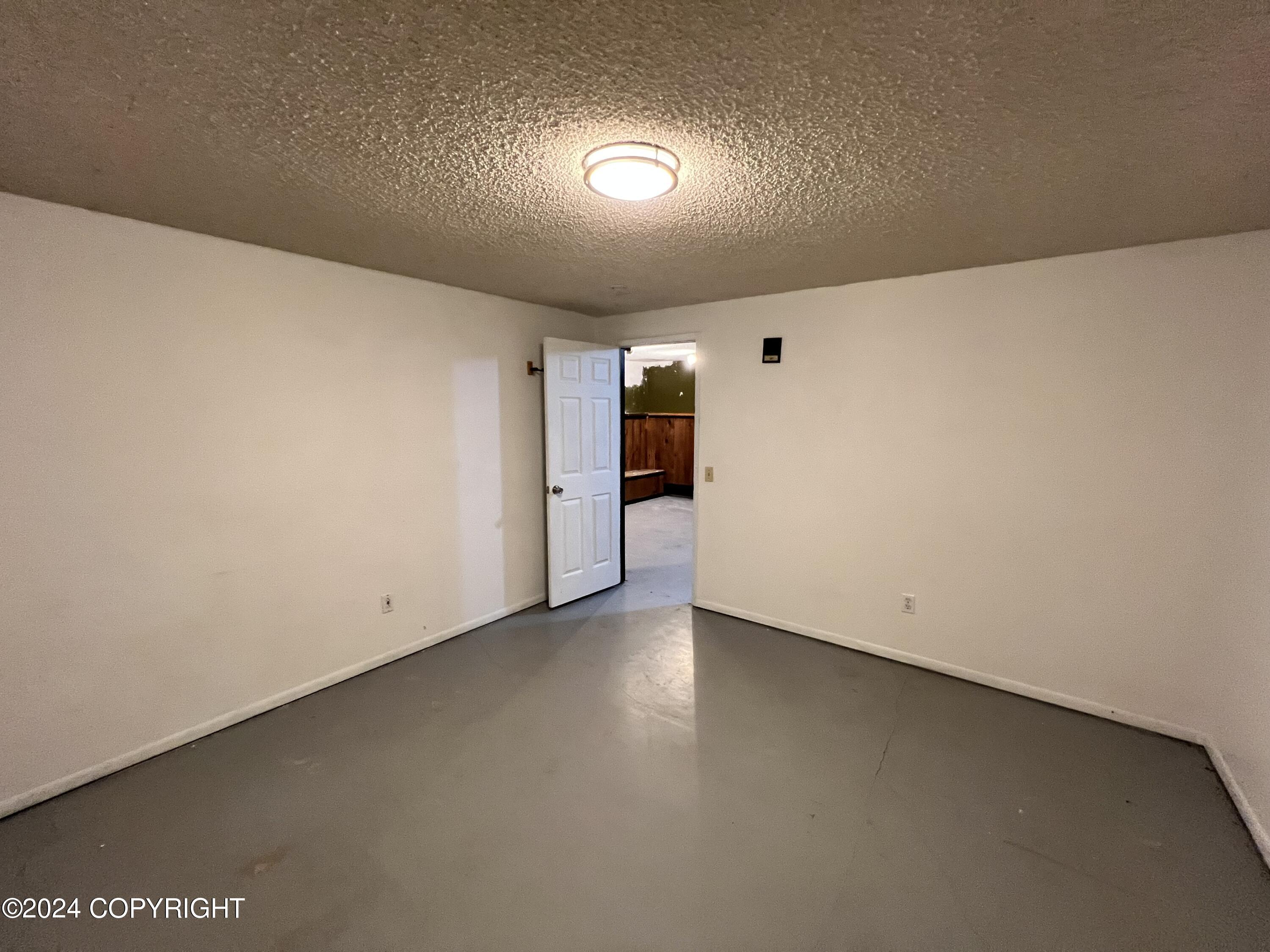 16760 N Eagle River Road, Eagle River, Alaska image 21