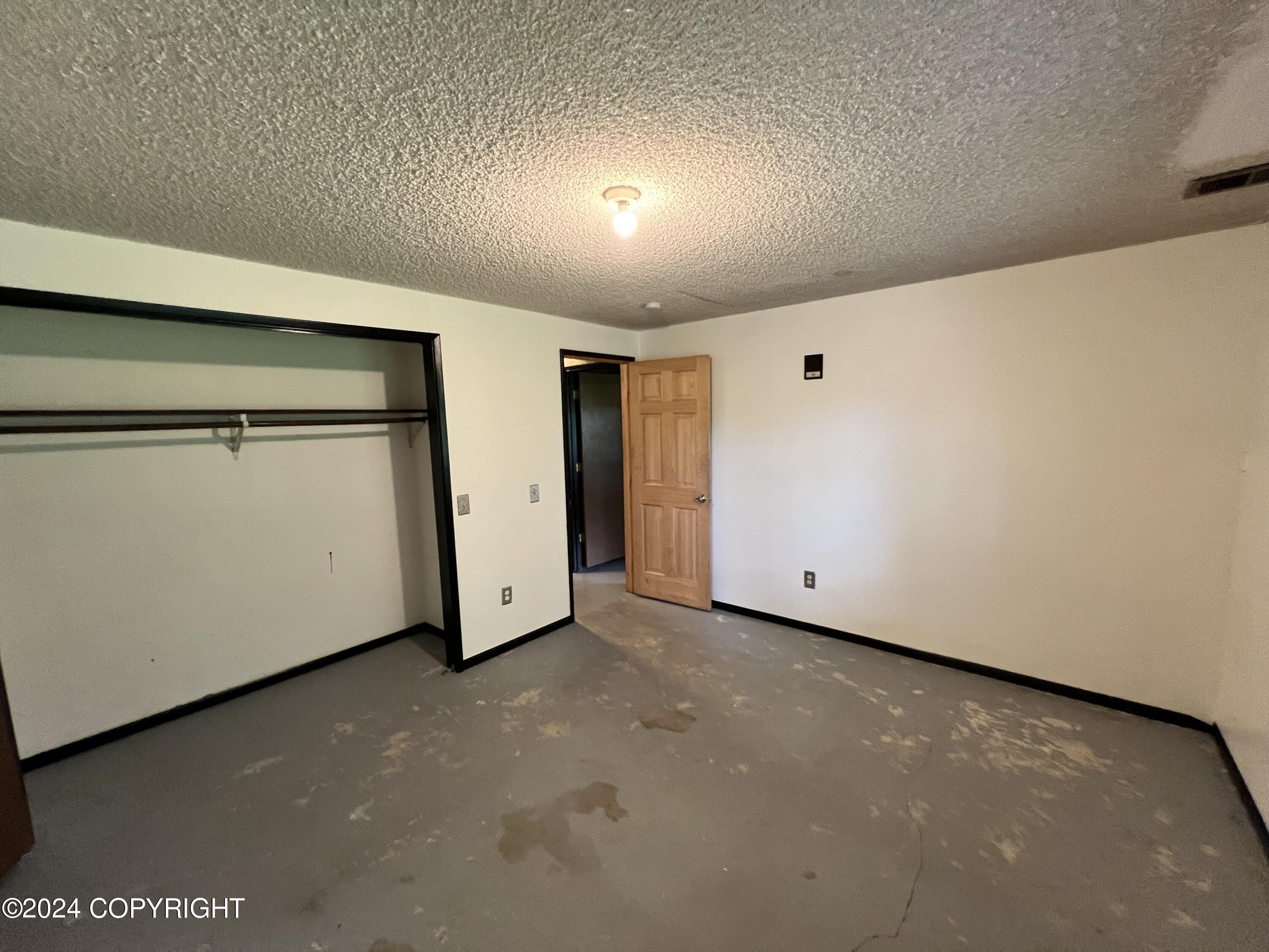 16760 N Eagle River Road, Eagle River, Alaska image 18