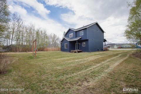 Homes For Sale - 945 S Arza Circle<br/> Palmer, AK 99645