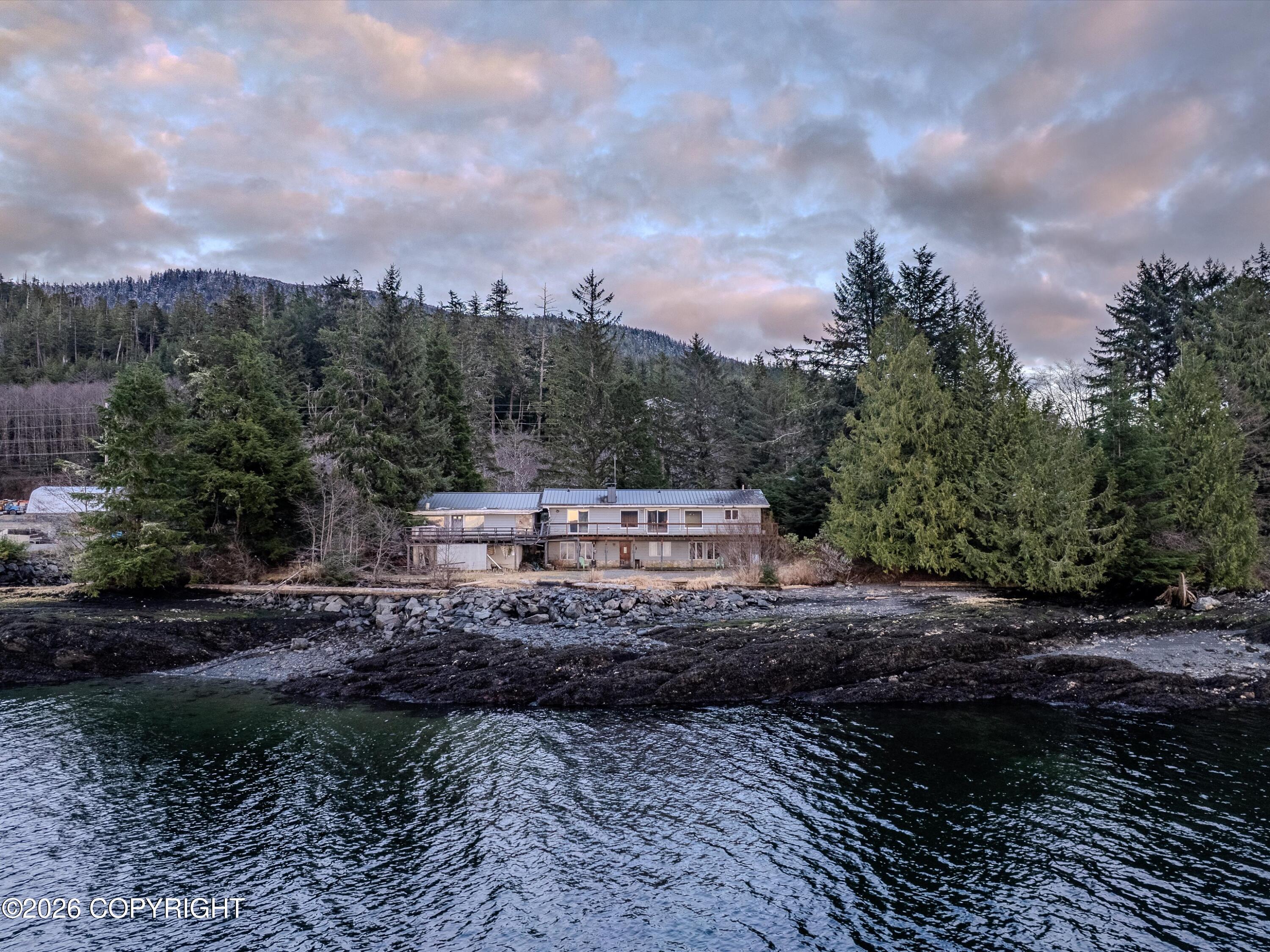 5581 N Tongass Highway