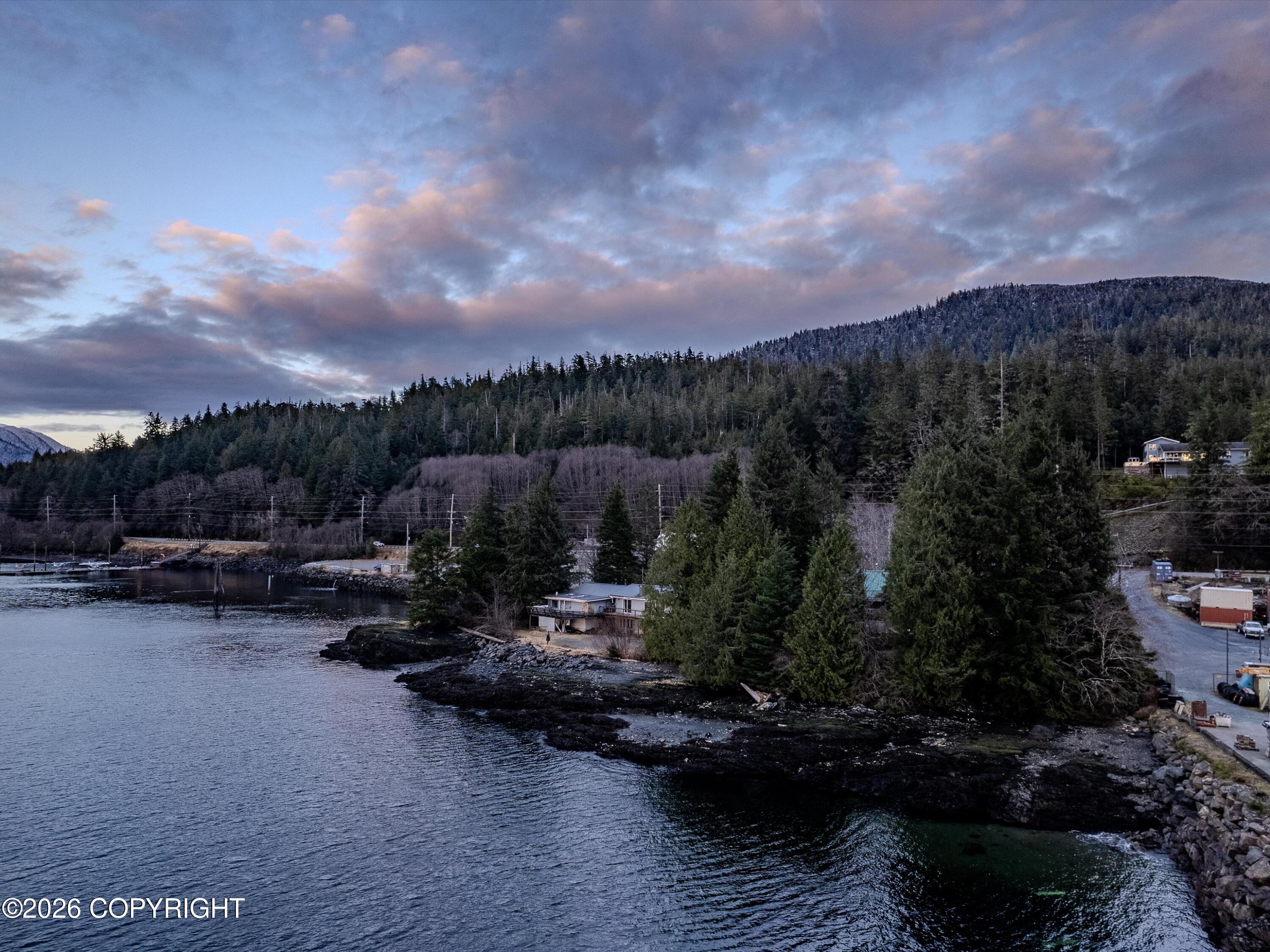 5581 N Tongass Highway