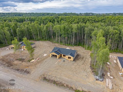 Photo of 7705 W Hentila Street, Wasilla, AK 99623 (MLS # 26-8445)