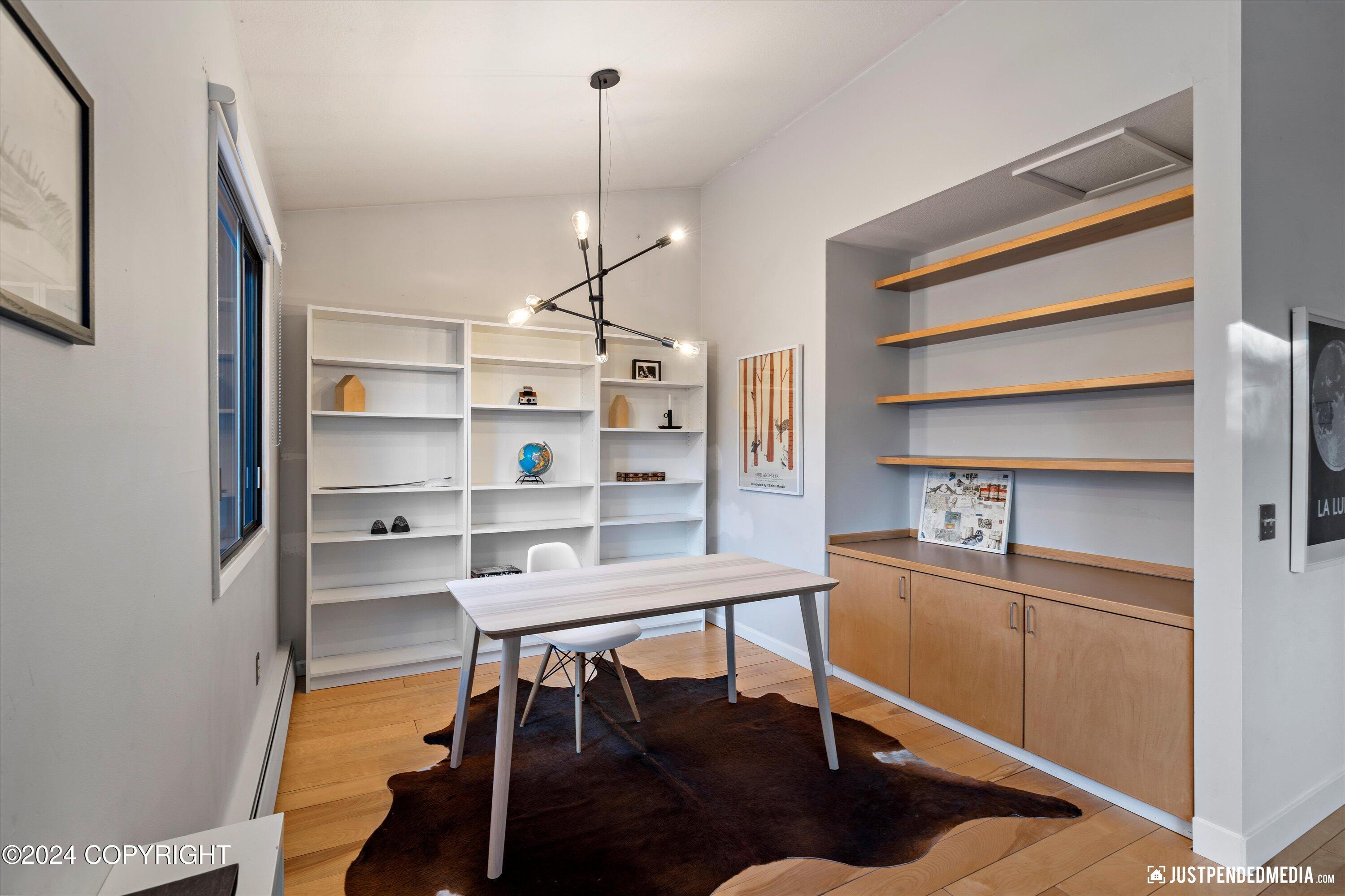 Anchorage, Alaska 99515, United States, 3 Bedrooms Bedrooms, ,3 BathroomsBathrooms,Residential,Pending,32362