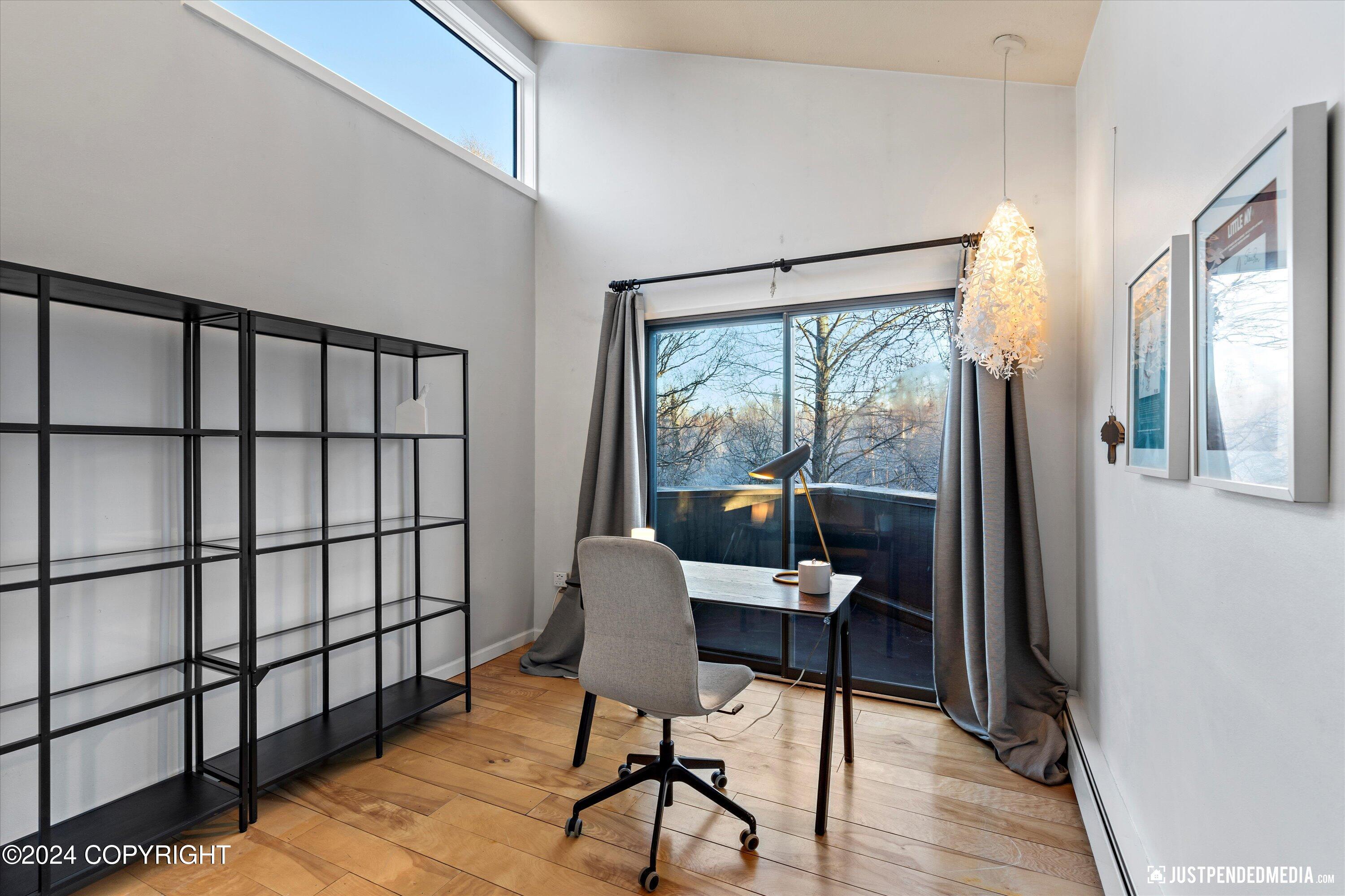 Anchorage, Alaska 99515, United States, 3 Bedrooms Bedrooms, ,3 BathroomsBathrooms,Residential,Pending,32362