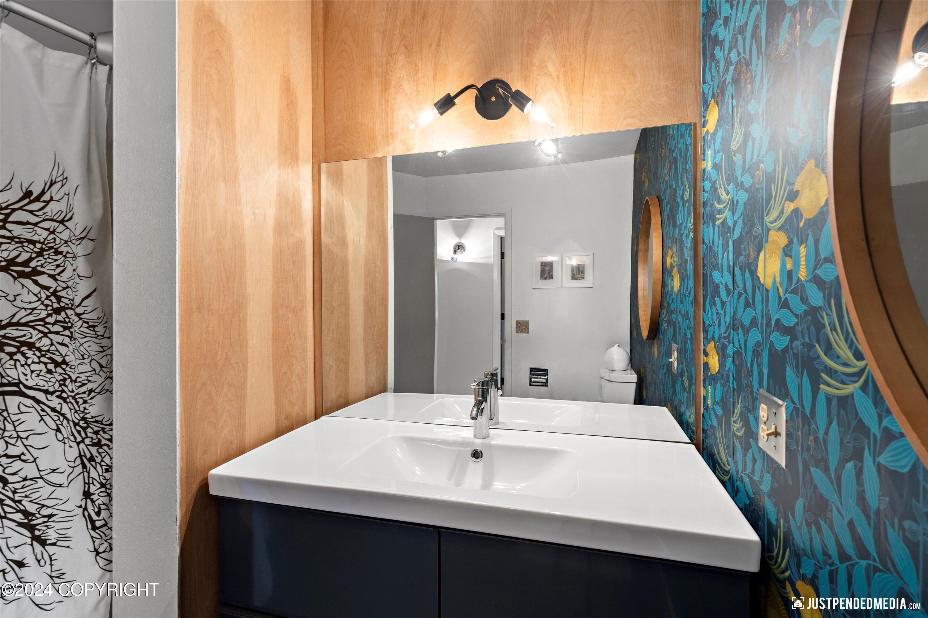 Anchorage, Alaska 99515, United States, 3 Bedrooms Bedrooms, ,3 BathroomsBathrooms,Residential,Pending,32362