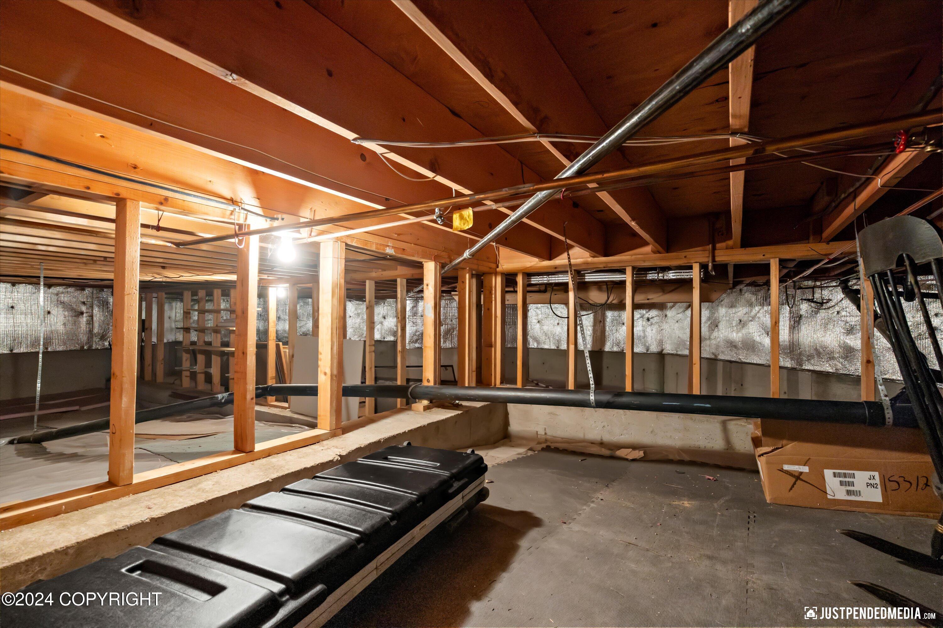 Anchorage, Alaska 99515, United States, 3 Bedrooms Bedrooms, ,3 BathroomsBathrooms,Residential,Pending,32362