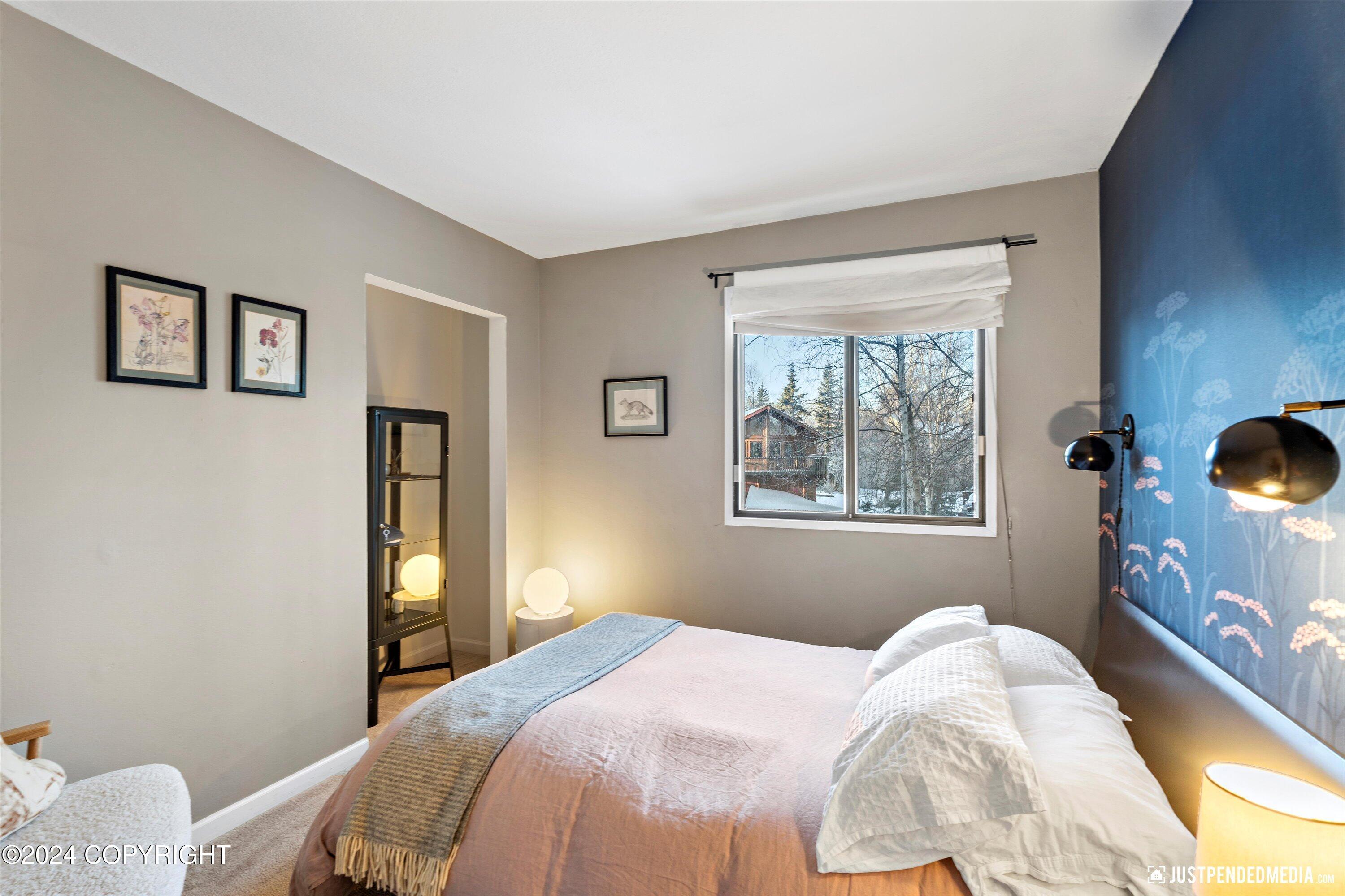 Anchorage, Alaska 99515, United States, 3 Bedrooms Bedrooms, ,3 BathroomsBathrooms,Residential,Pending,32362