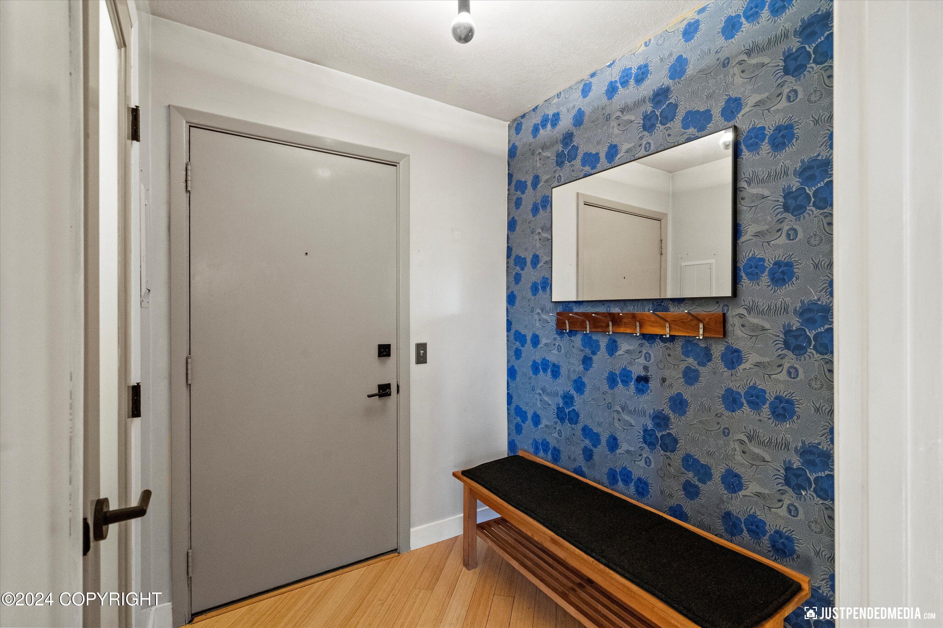 Anchorage, Alaska 99515, United States, 3 Bedrooms Bedrooms, ,3 BathroomsBathrooms,Residential,Pending,32362