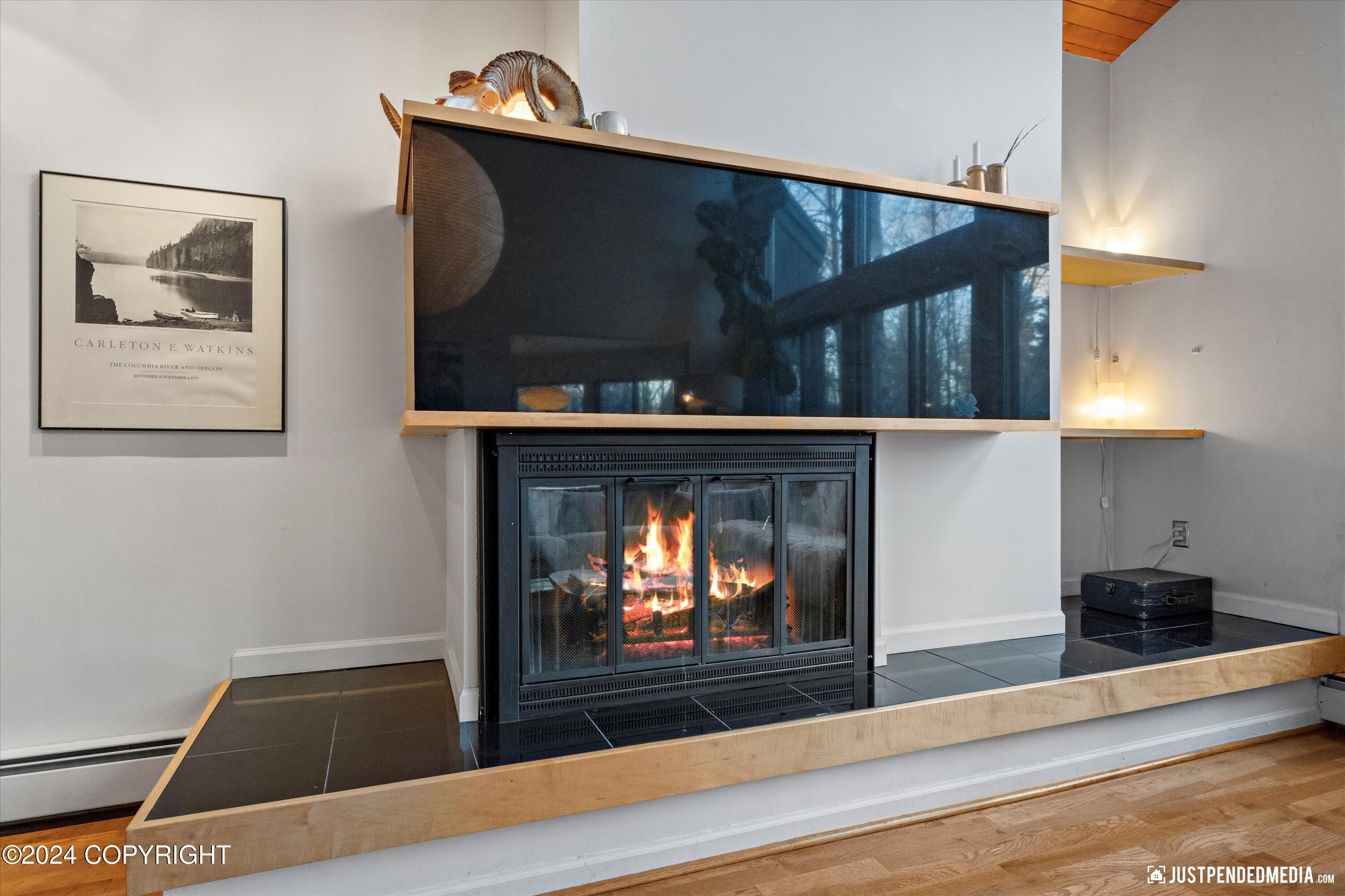 Anchorage, Alaska 99515, United States, 3 Bedrooms Bedrooms, ,3 BathroomsBathrooms,Residential,Pending,32362