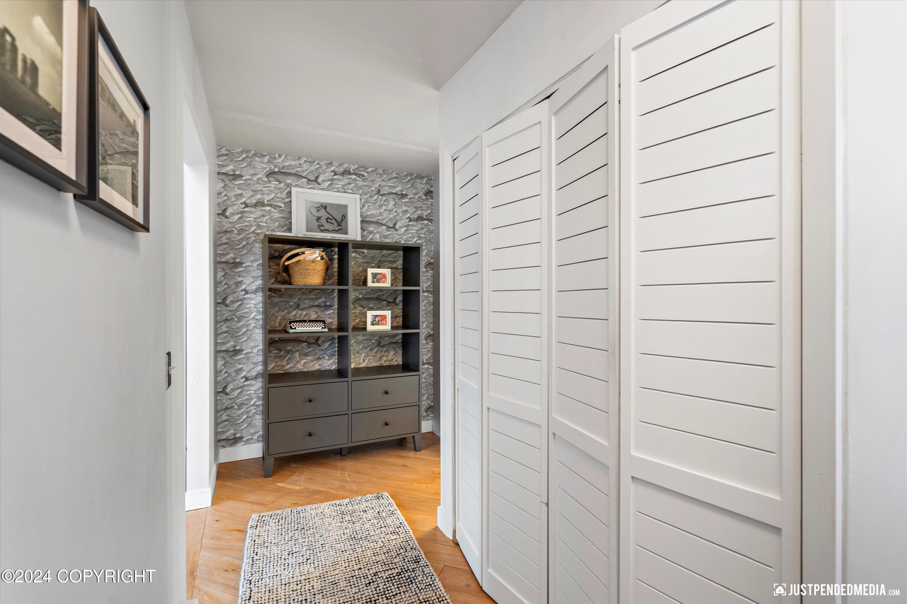 Anchorage, Alaska 99515, United States, 3 Bedrooms Bedrooms, ,3 BathroomsBathrooms,Residential,Pending,32362