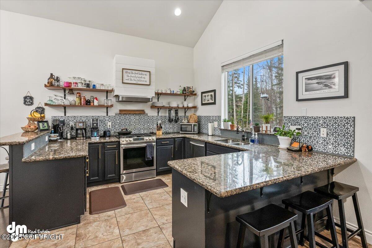 13295 Rosser Drive, Eagle River, Alaska image 9