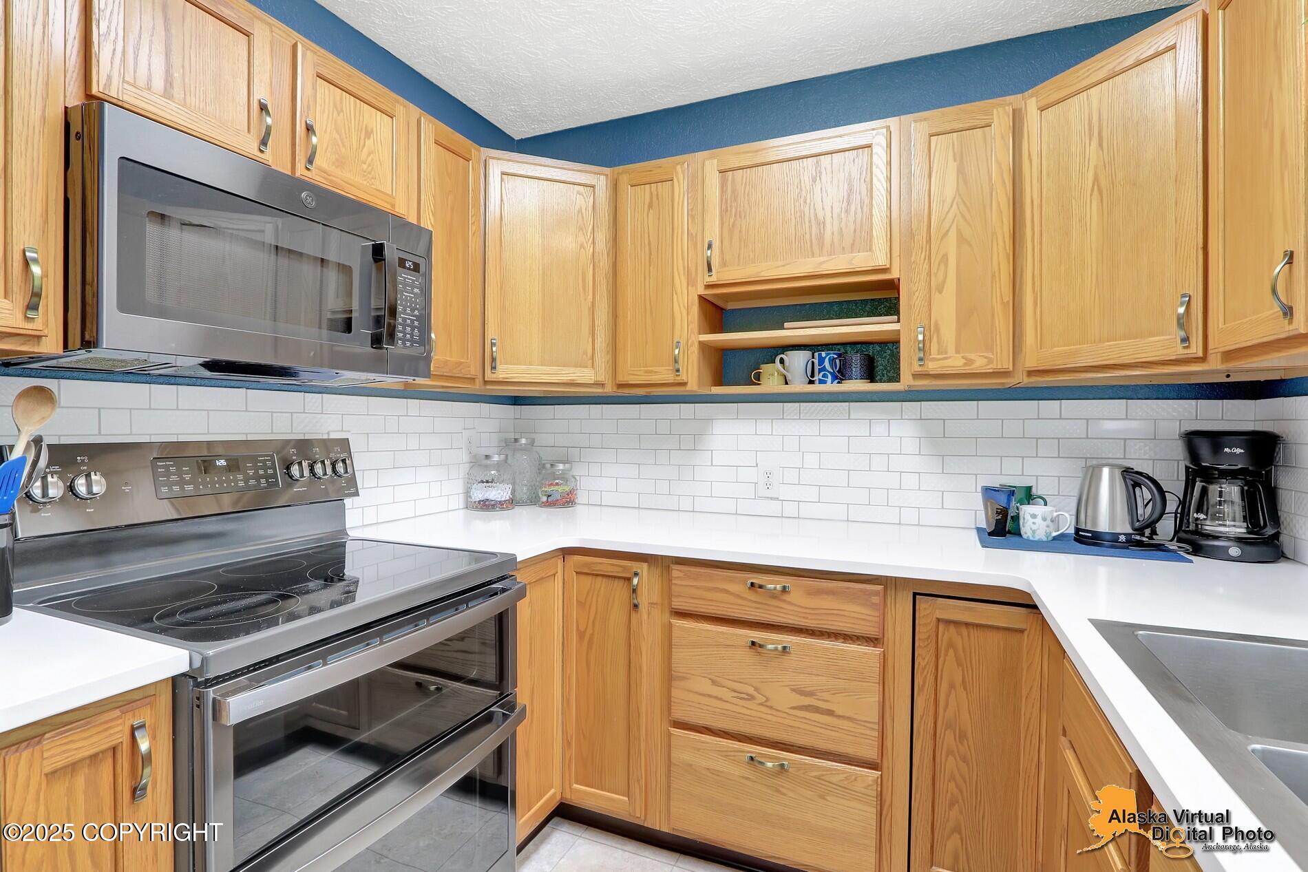 6550 Bridget Drive, Anchorage, Alaska image 7