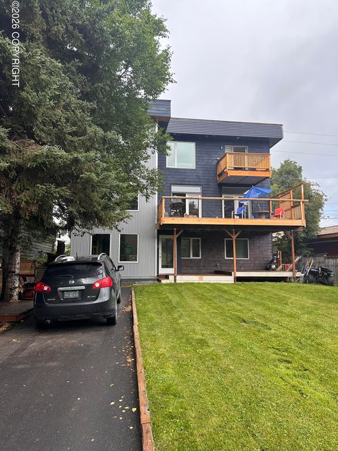 Photo of 325 E 11th Avenue, Anchorage, AK 99501 (MLS # 26-4870)
