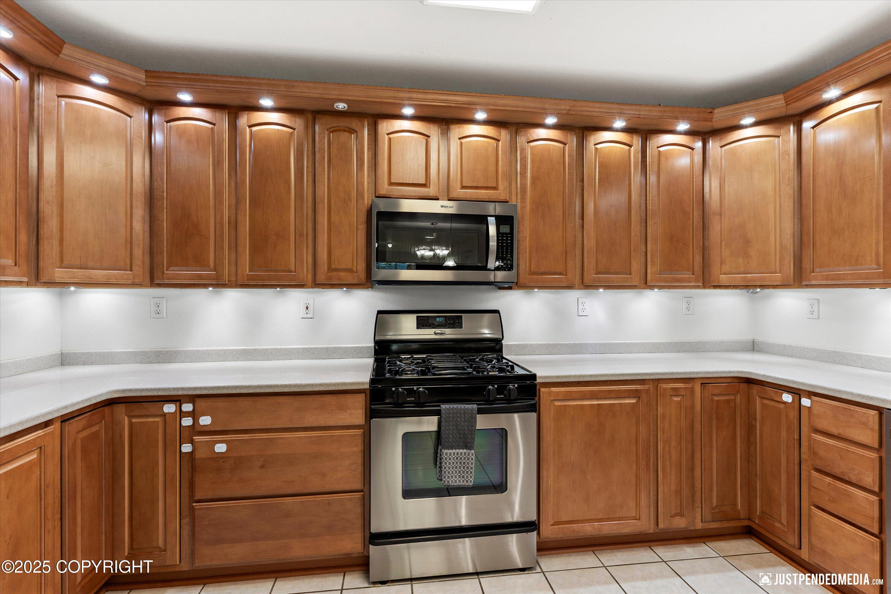 20212 Chugach Park Drive, Chugiak, Alaska image 8