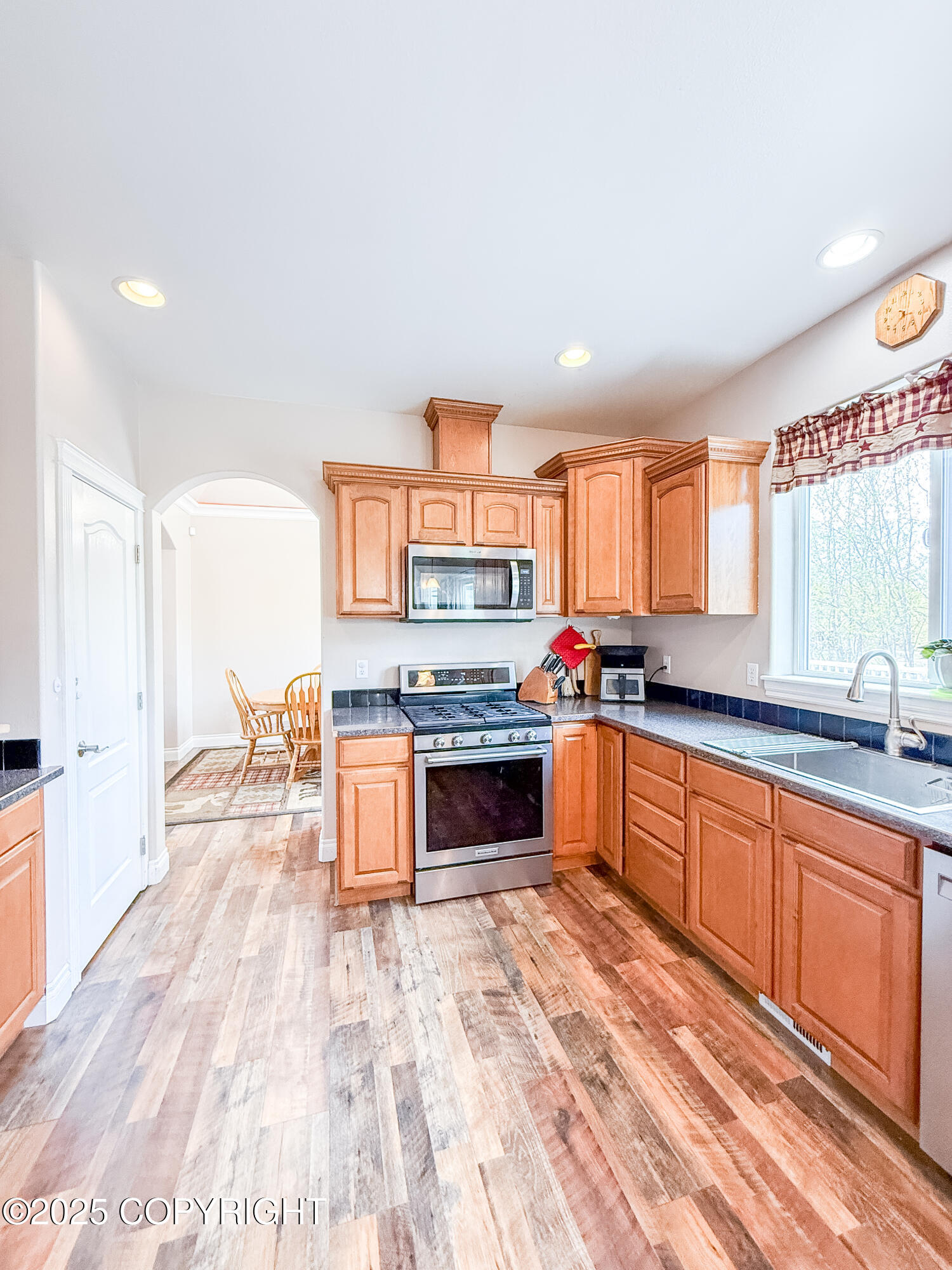 2731 E Tamarak Avenue, Wasilla, Idaho image 8
