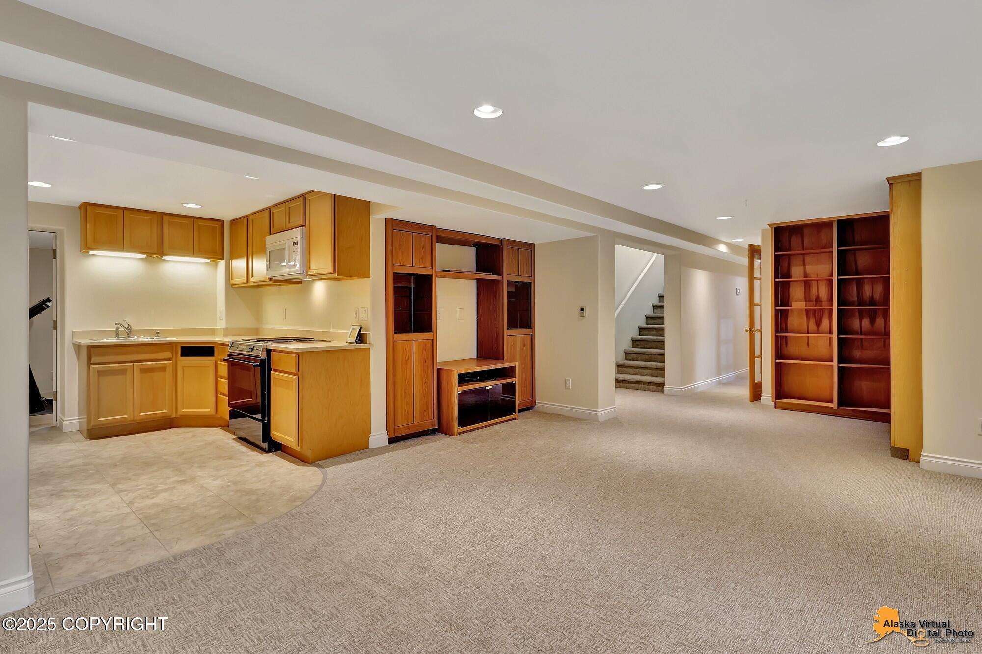 2124 Solstice Circle, Anchorage, Alaska image 39