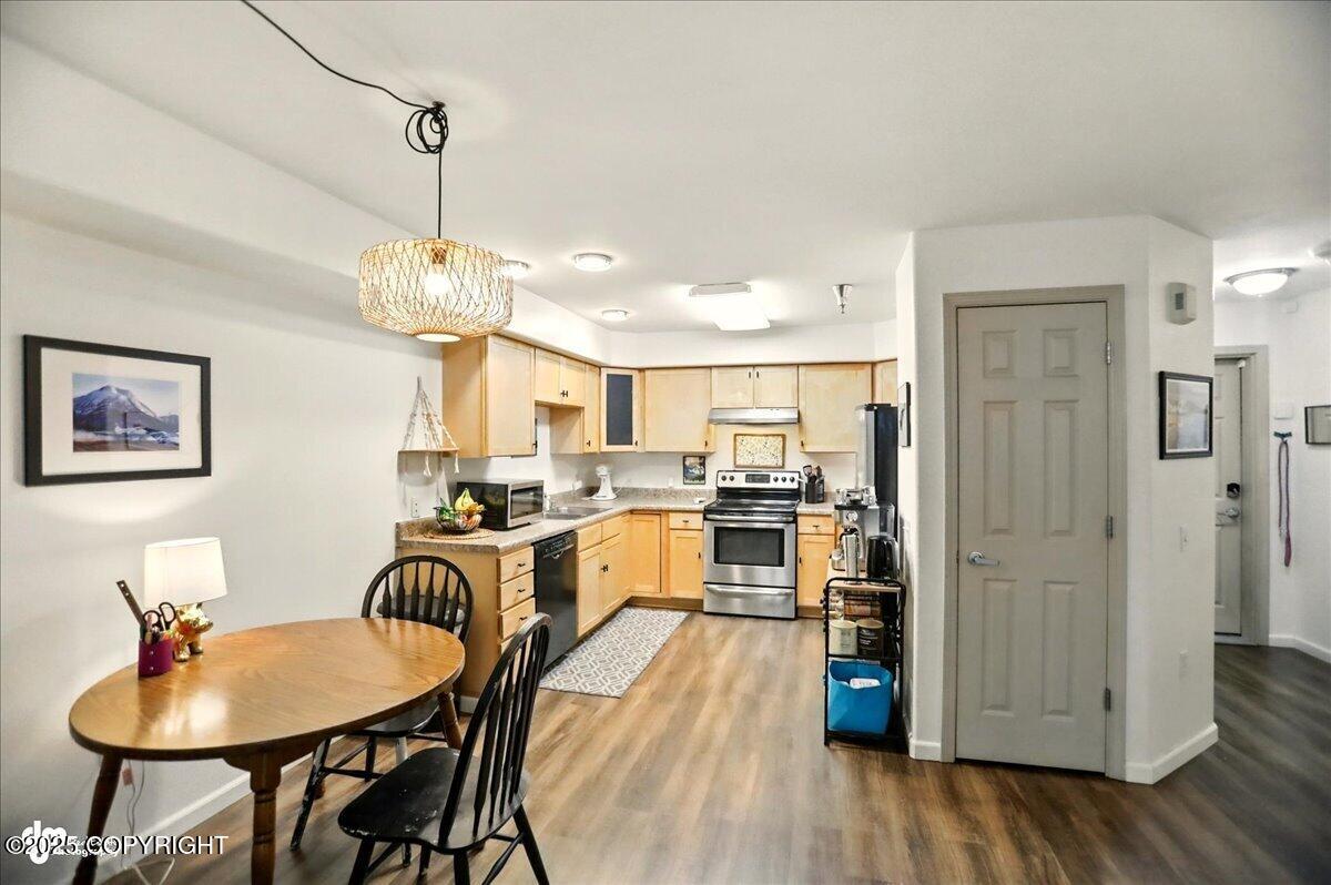 6109 Debarr Road #203, Anchorage, Alaska image 10