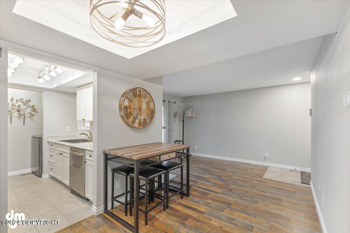 Anchorage, Alaska 99518, United States, 2 Bedrooms Bedrooms, ,2 BathroomsBathrooms,Residential,Pending,37545