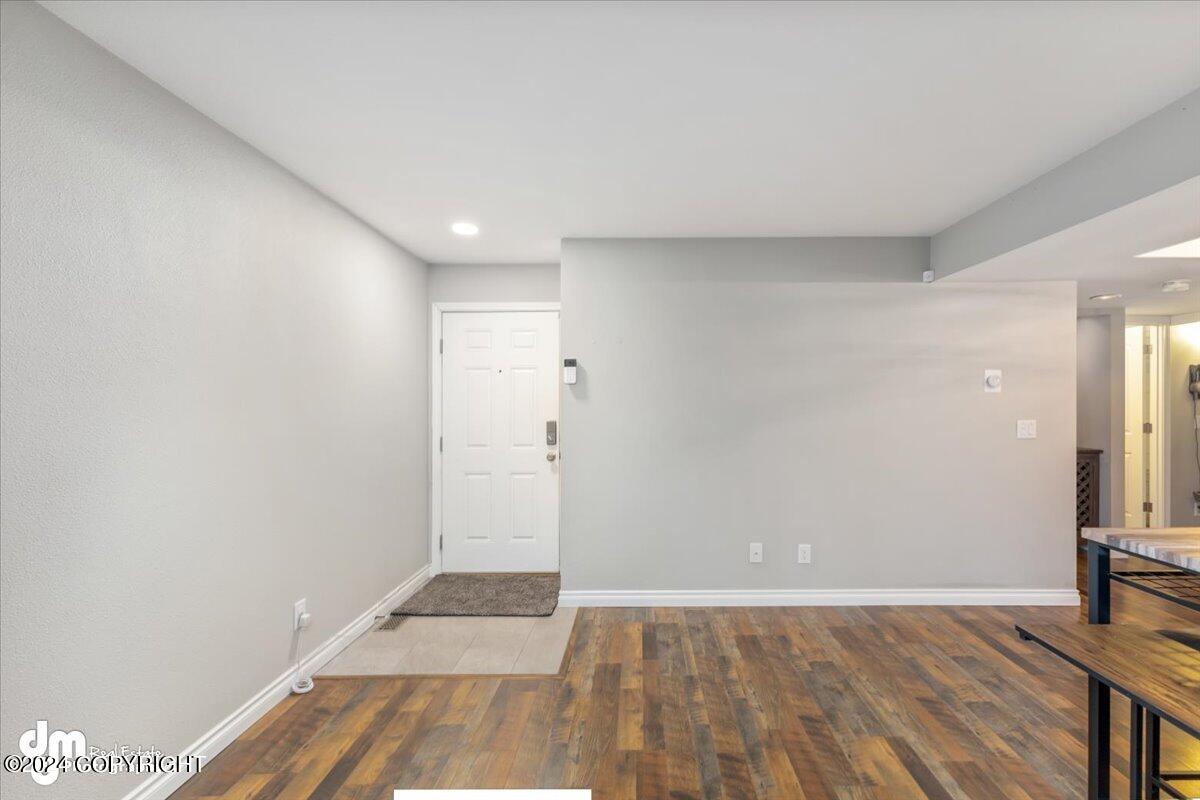 Anchorage, Alaska 99518, United States, 2 Bedrooms Bedrooms, ,2 BathroomsBathrooms,Residential,Pending,37545