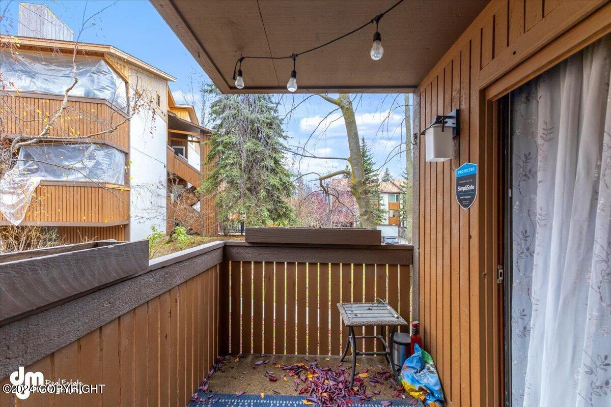 Anchorage, Alaska 99518, United States, 2 Bedrooms Bedrooms, ,2 BathroomsBathrooms,Residential,Pending,37545