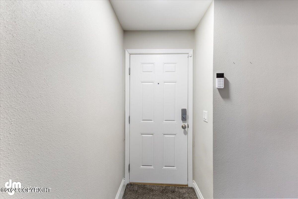 Anchorage, Alaska 99518, United States, 2 Bedrooms Bedrooms, ,2 BathroomsBathrooms,Residential,Pending,37545