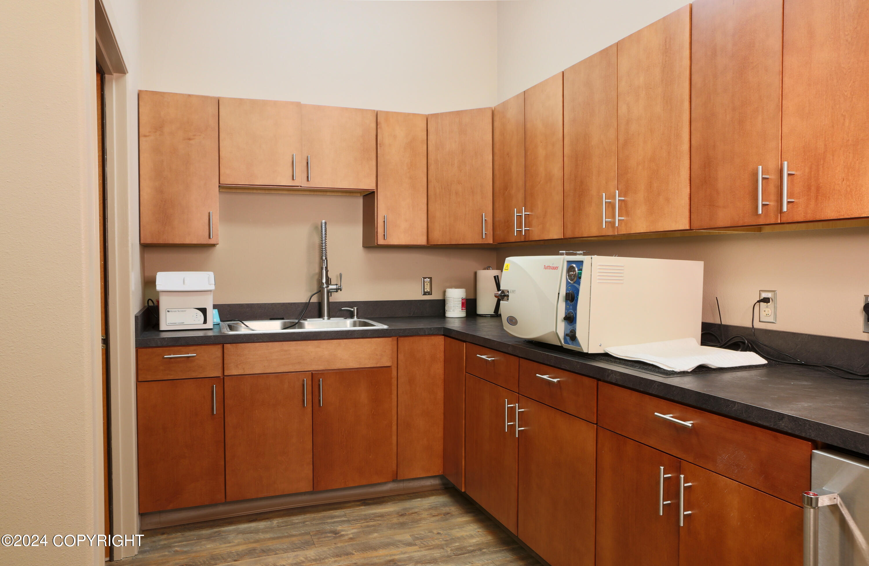 Homer, Alaska 99603, United States, ,Commercial,Active,49968