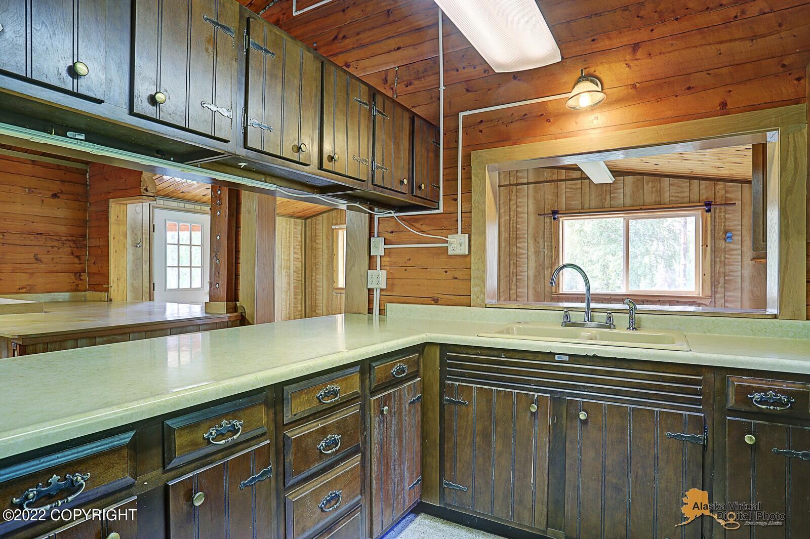 8301 W Lost Valley Road, Wasilla, Alaska image 11