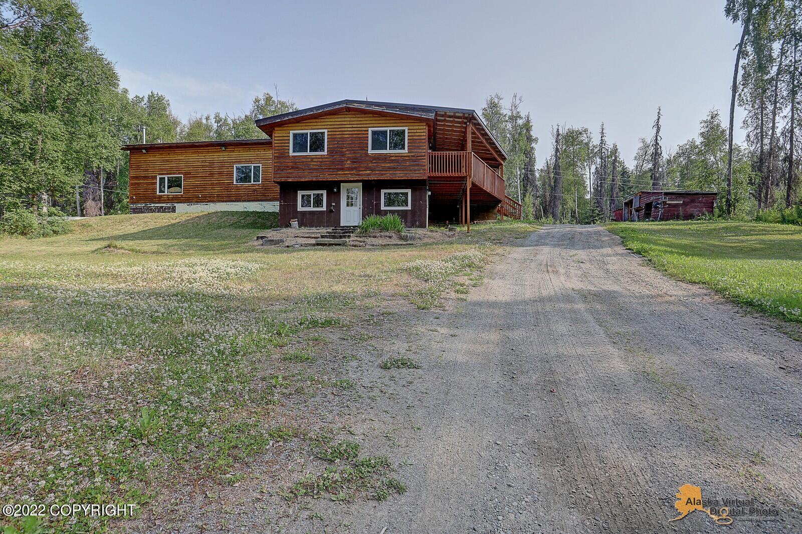 8301 W Lost Valley Road, Wasilla, Alaska image 2
