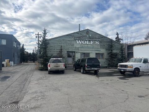 Photo of 2404 Barrow Street, Anchorage, AK 99503 (MLS # 26-5400)
