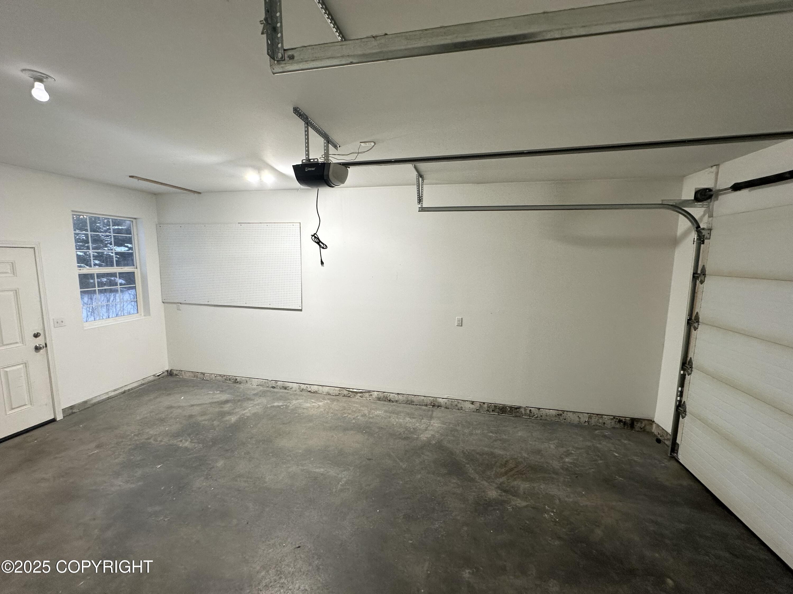 Wasilla, Alaska 99654, United States, 3 Bedrooms Bedrooms, ,2 BathroomsBathrooms,Residential,Pending,103569