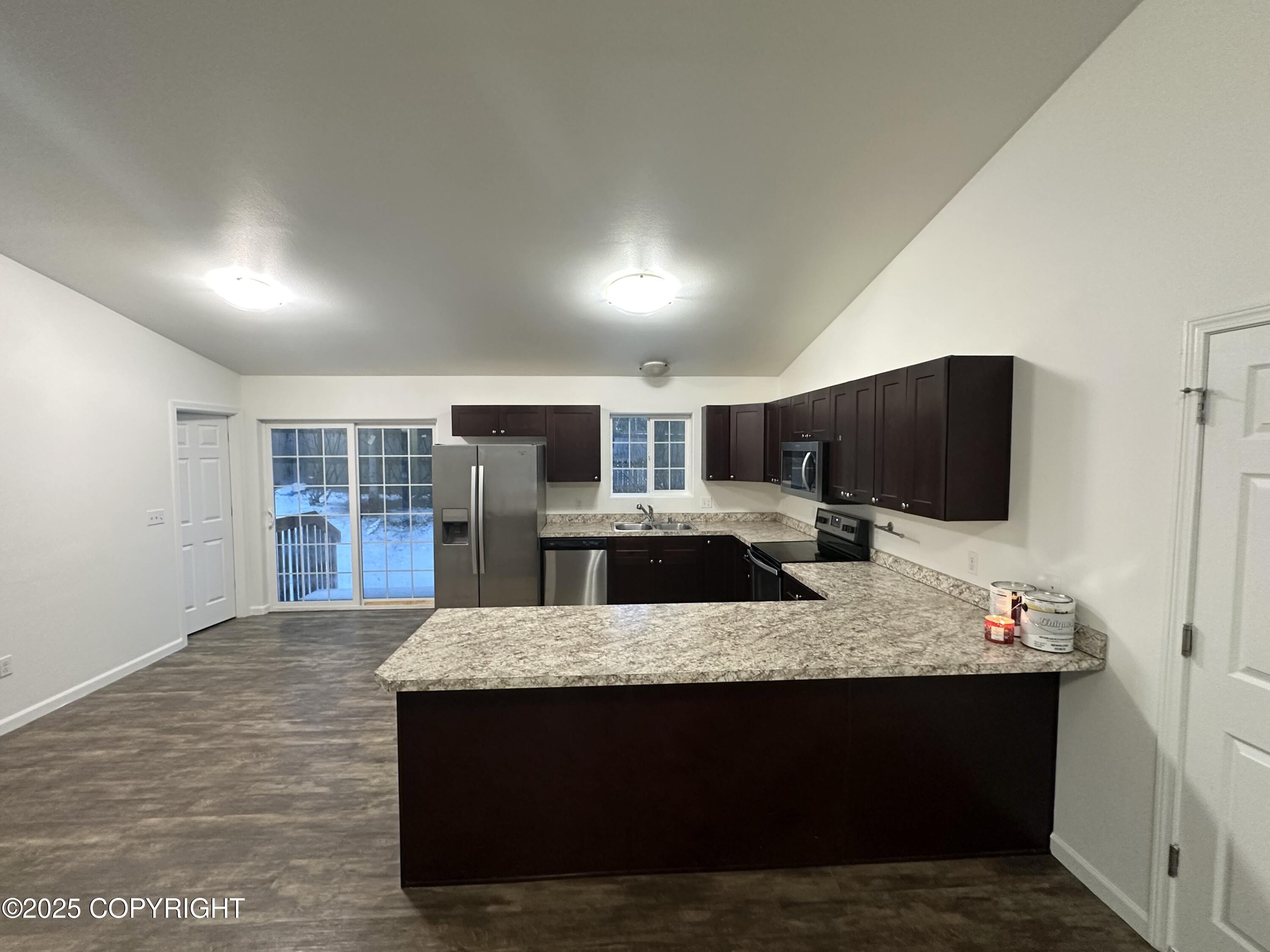 Wasilla, Alaska 99654, United States, 3 Bedrooms Bedrooms, ,2 BathroomsBathrooms,Residential,Pending,103569