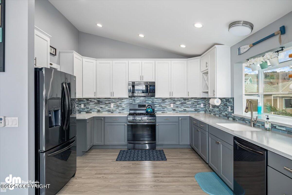 885 Soundview Avenue, Homer, Alaska image 20