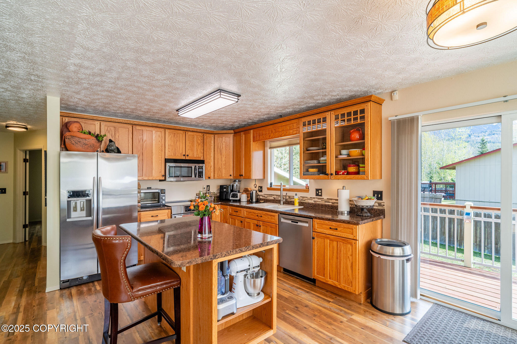 17529 Kantishna Drive, Eagle River, Alaska image 2