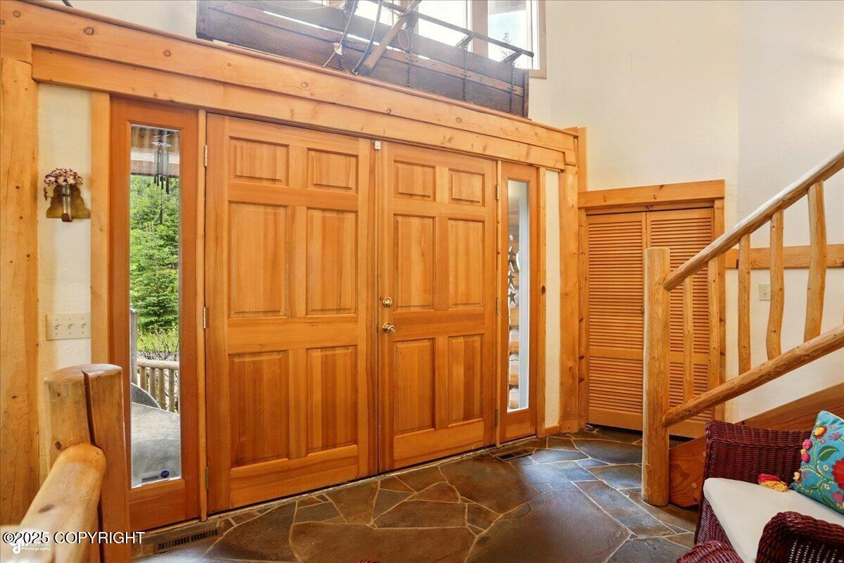 10141 Middlerock Road, Anchorage, Alaska image 4