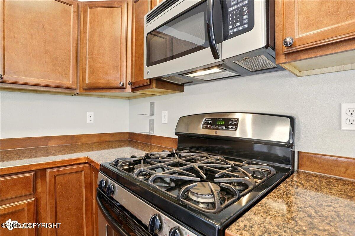 20367 Icefall Drive, Eagle River, Alaska image 19