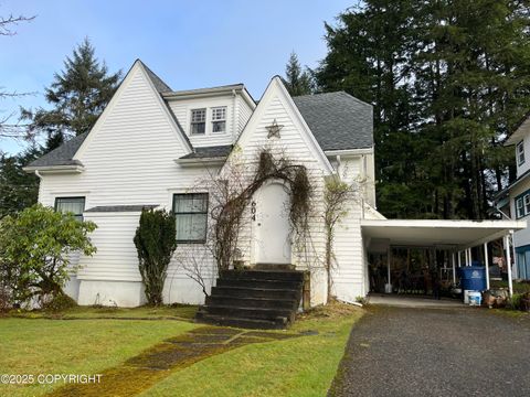 Photo of 604 N 1st Street, Petersburg, AK 99833 (MLS # 25-14639)