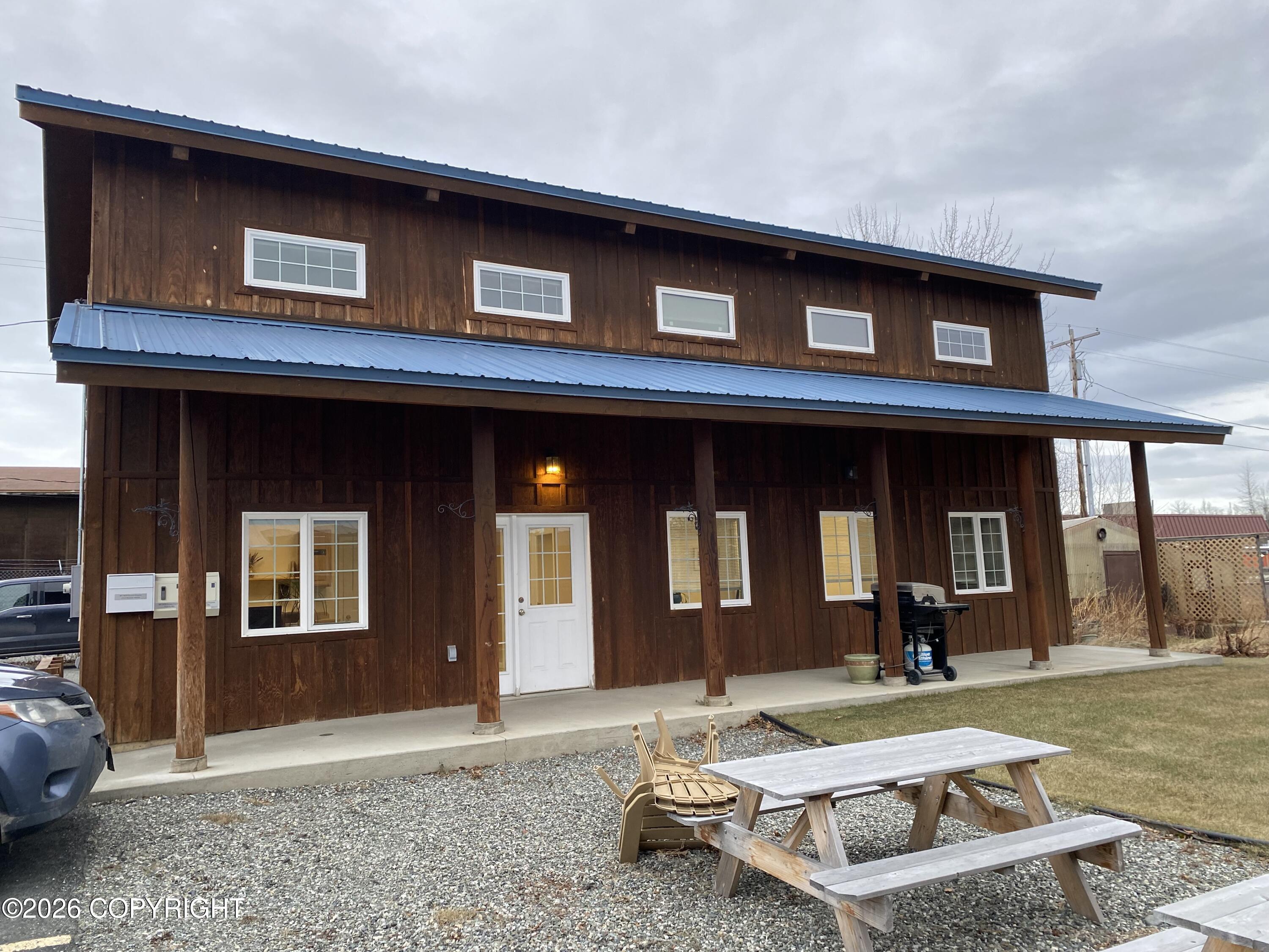 131-133 E Swanson Avenue