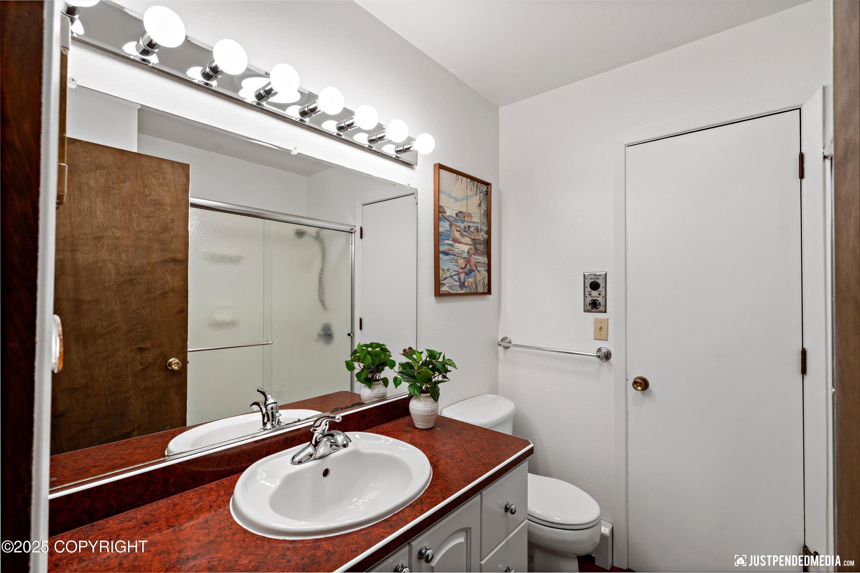 Anchorage, Alaska 99508, United States, 5 Bedrooms Bedrooms, ,2 BathroomsBathrooms,Residential,Active,230273