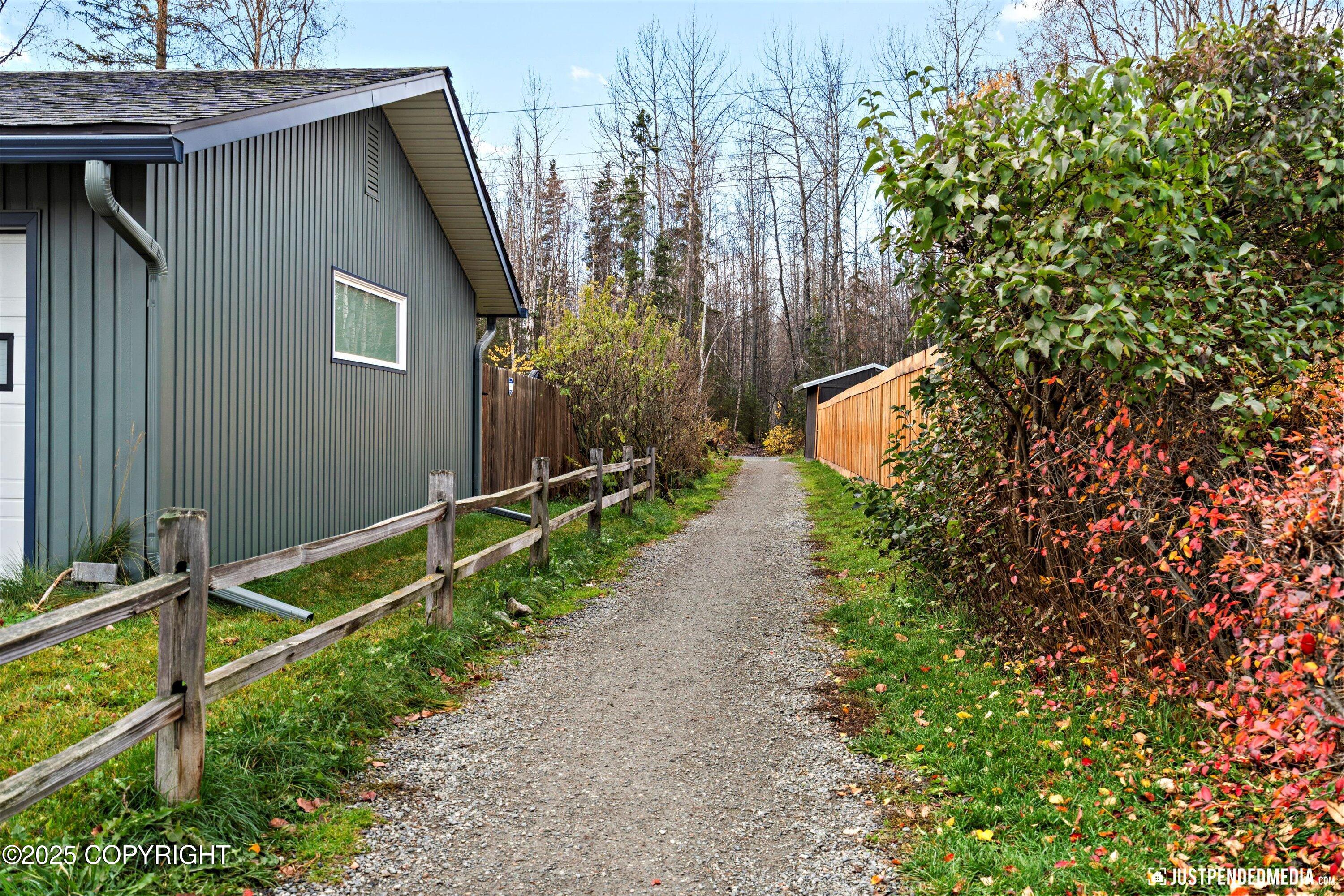 Anchorage, Alaska 99508, United States, 5 Bedrooms Bedrooms, ,2 BathroomsBathrooms,Residential,Active,230273