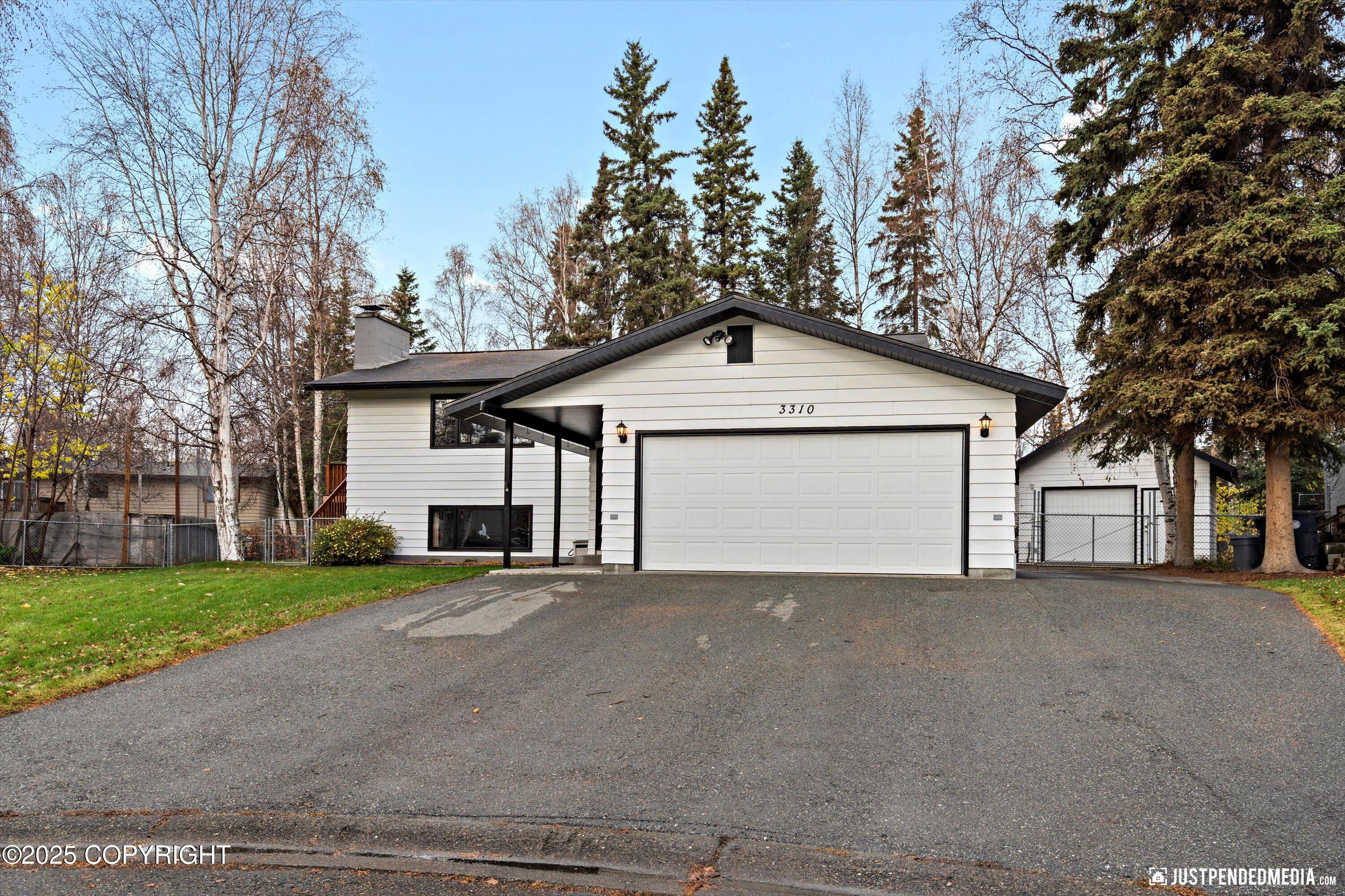 Anchorage, Alaska 99508, United States, 5 Bedrooms Bedrooms, ,2 BathroomsBathrooms,Residential,Active,230273