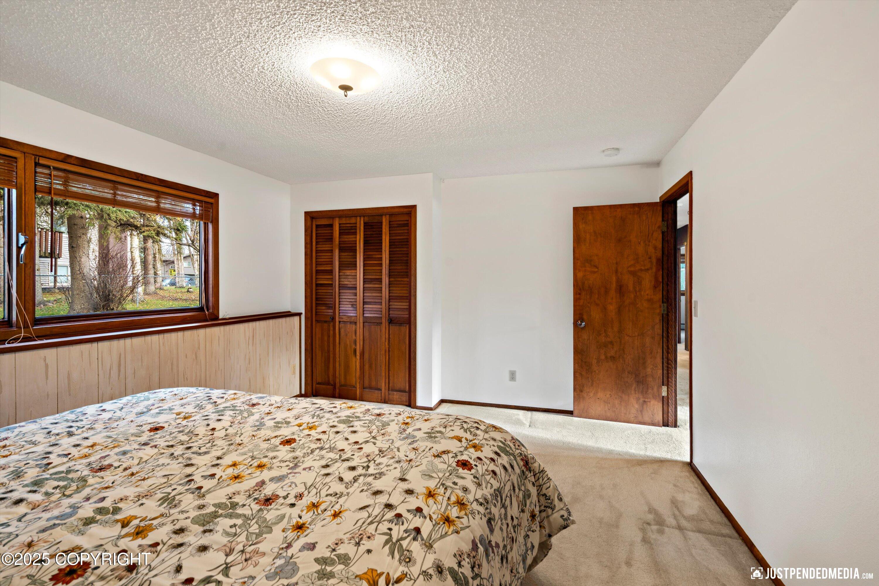 Anchorage, Alaska 99508, United States, 5 Bedrooms Bedrooms, ,2 BathroomsBathrooms,Residential,Active,230273