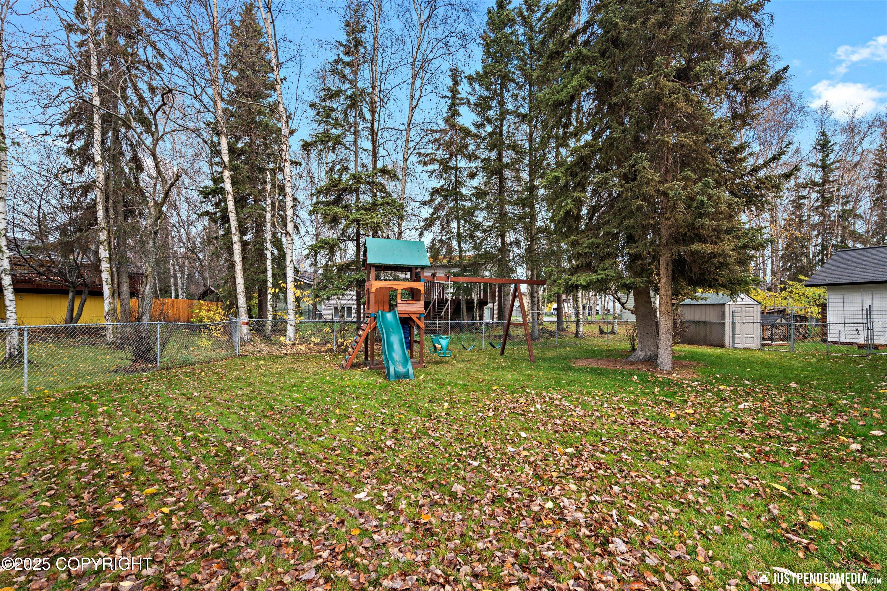 Anchorage, Alaska 99508, United States, 5 Bedrooms Bedrooms, ,2 BathroomsBathrooms,Residential,Active,230273