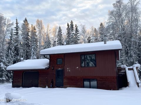 Homes For Sale - 3483 Erin Drive<br/> North Pole, AK 99705