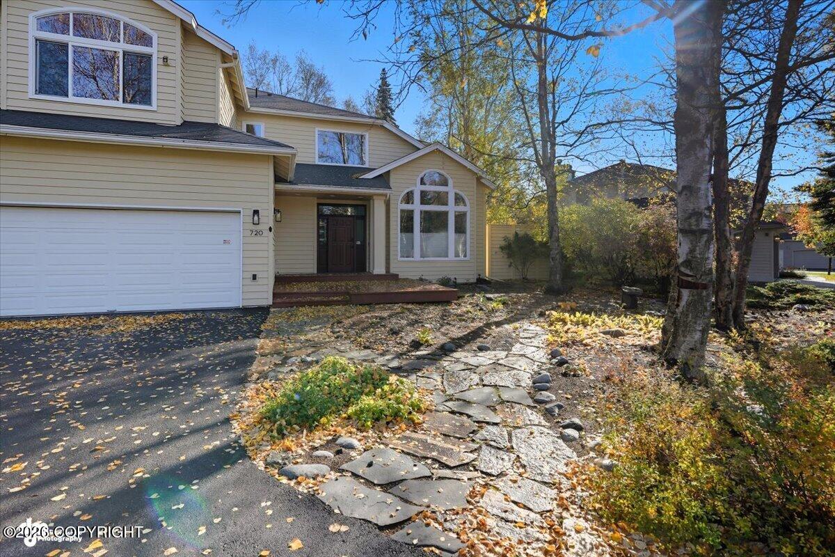 720 Botanical Heights Circle