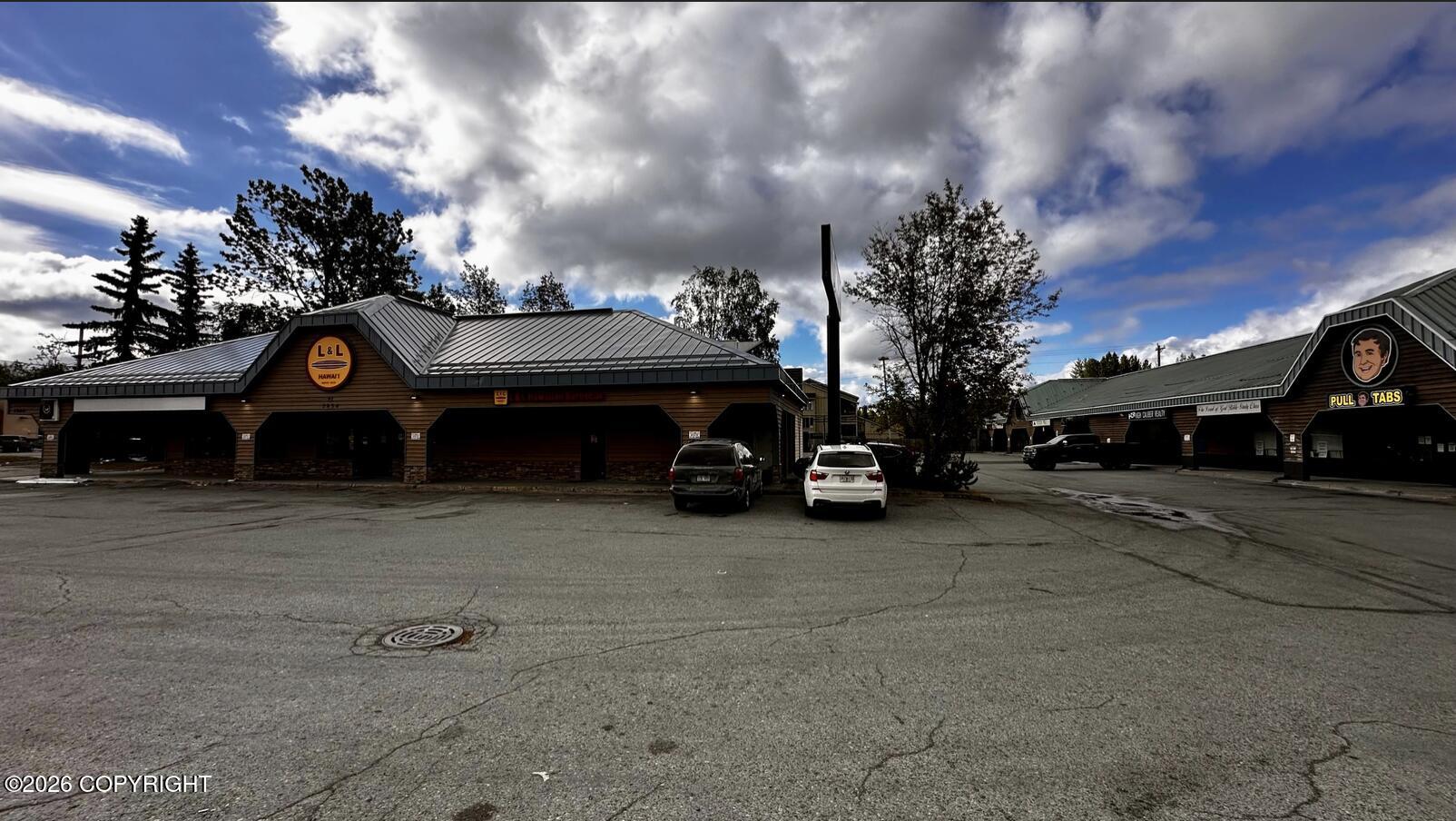 2808 E Tudor Road
