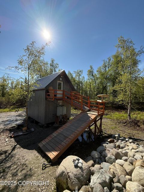 Homes For Sale - 25081 S Homestead Road<br/> Trapper Creek, AK 99683