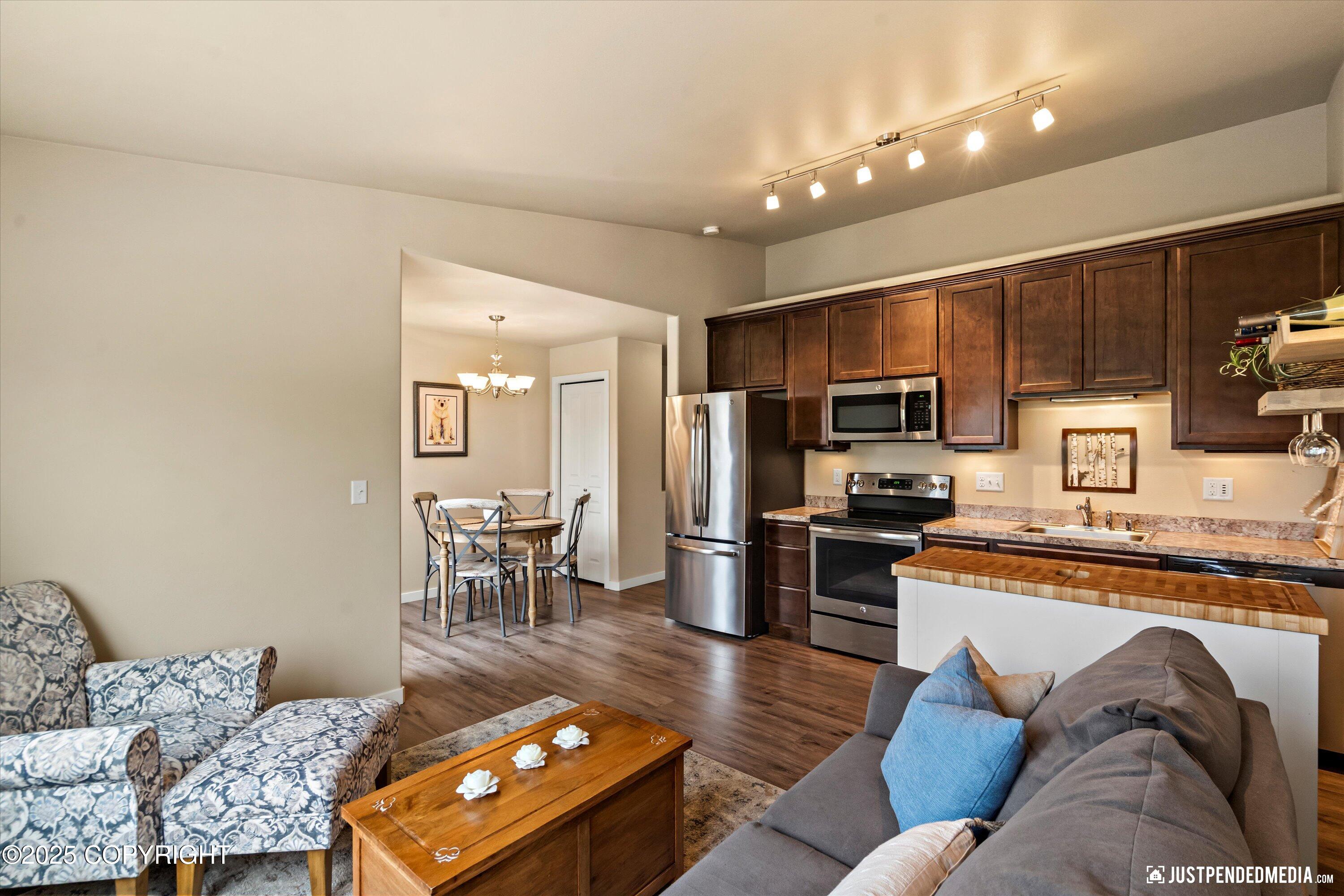 11332 Conquistador Drive #42A, Eagle River, Alaska image 6