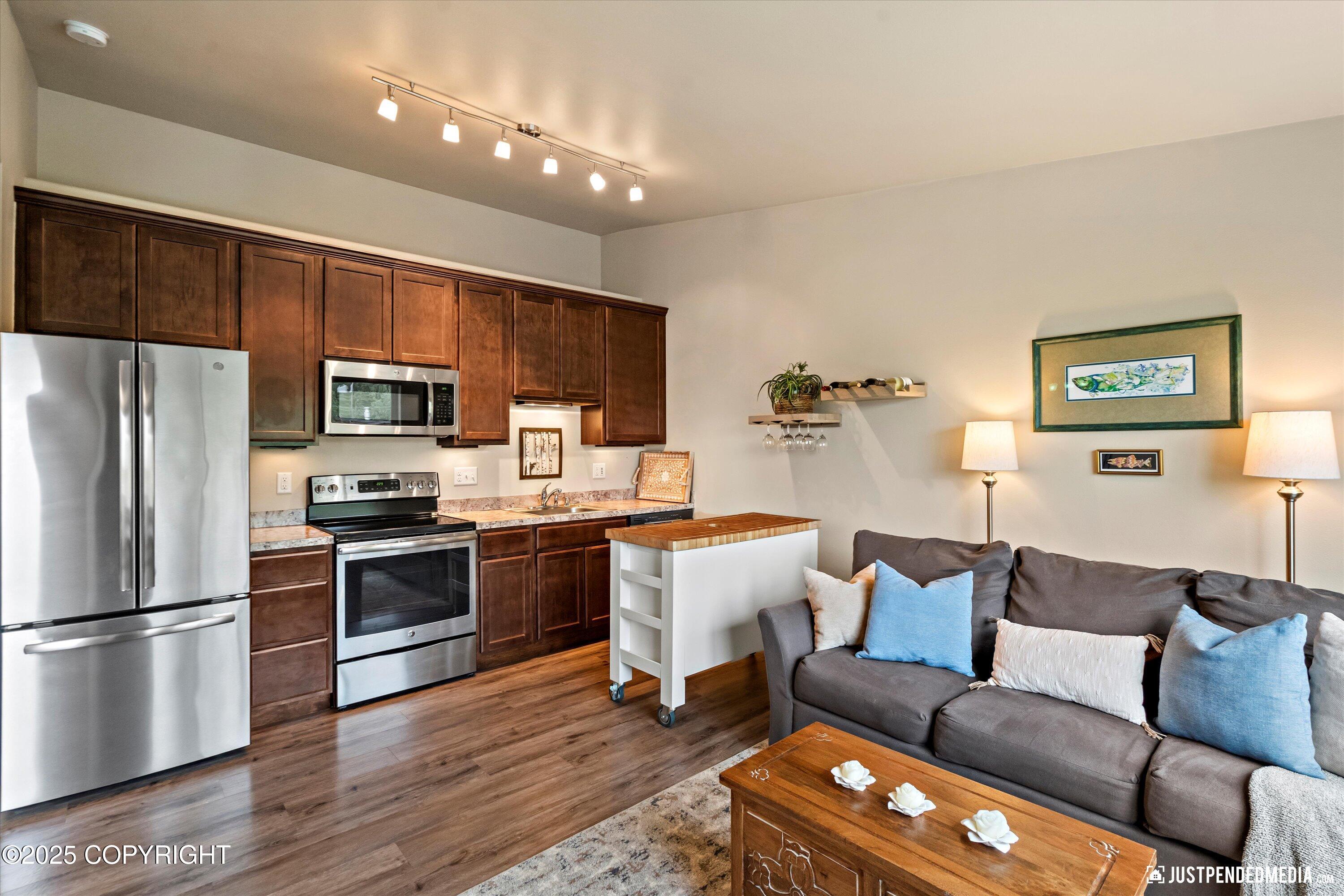 11332 Conquistador Drive #42A, Eagle River, Alaska image 2