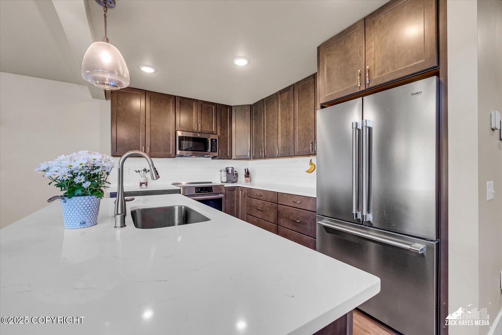 2945 Morgan Loop, Anchorage, Alaska image 24