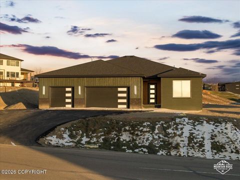 Photo of 6675 E Gateway Drive, Palmer, AK 99645 (MLS # 26-4725)